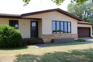 506 Lincoln Ave W, Karlstad, MN 56732 - Photo 2