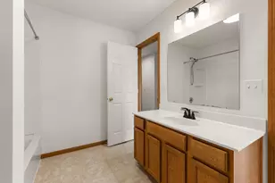 10015 Liatris Ln, Eden Prairie, MN 55347 - Photo 22