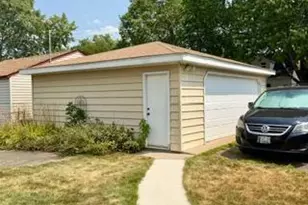 2620 York Ave N, Robbinsdale, MN 55422 - Photo 4