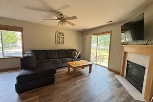 701 S Oaks Dr, Hastings, MN 55033 - Photo 12