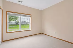 6889 Folkestone Rd, Apple Valley, MN 55124 - Photo 20