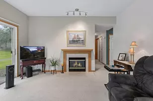 6889 Folkestone Rd, Apple Valley, MN 55124 - Photo 4