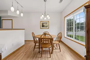 6889 Folkestone Rd, Apple Valley, MN 55124 - Photo 8