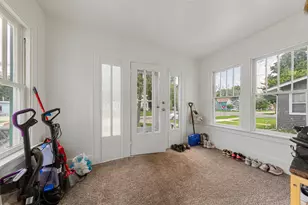 518 E 5th St, Albert Lea, MN 56007 - Photo 6