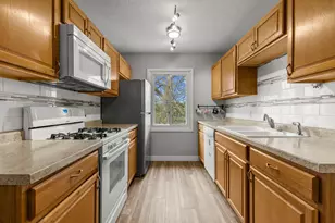10720 Rockford Rd, Plymouth, MN 55442 - Photo 20