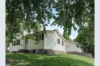 828 Clinton Street E, Waterville, MN 56096 - Photo 2