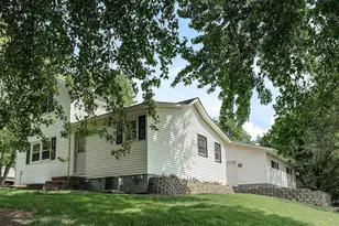 828 Clinton Street E, Waterville, MN 56096 - Photo 2