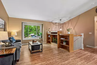 1121 Scott Street S, Shakopee, MN 55379 - Photo 6