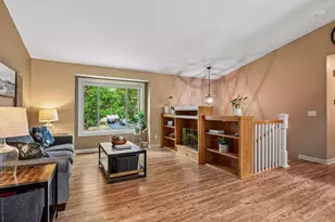 1121 Scott St S, Shakopee, MN 55379 - Photo 6