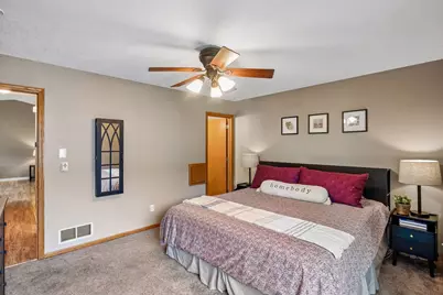 1121 Scott Street S, Shakopee, MN 55379 - Photo 16