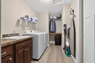 8776 Upper 7th Pl, Lake Elmo, MN 55042 - Photo 20