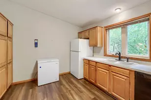 13027 Penn Ave S, Burnsville, MN 55337 - Photo 4