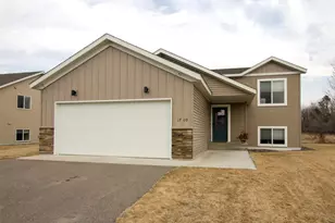 1709 Maple Leaf Ln, Litchfield, MN 55355 - Photo 1
