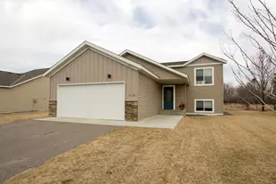 1709 Maple Leaf Ln, Litchfield, MN 55355 - Photo 2