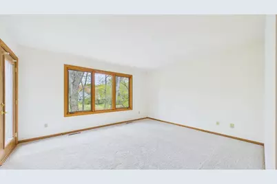 16407 Grenwich Terrace, Eden Prairie, MN 55346 - Photo 12