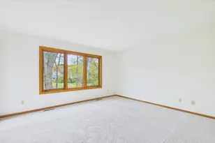16407 Grenwich Terrace, Eden Prairie, MN 55346 - Photo 12