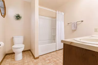 2701 4th Avenue NW, Austin, MN 55912 - Photo 32