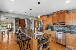 493 Wheelock Parkway W, Saint Paul, MN 55117 - Photo 14
