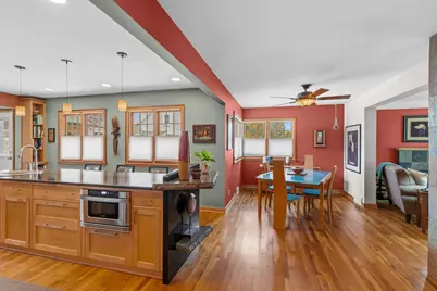 493 Wheelock Parkway W, Saint Paul, MN 55117 - Photo 20