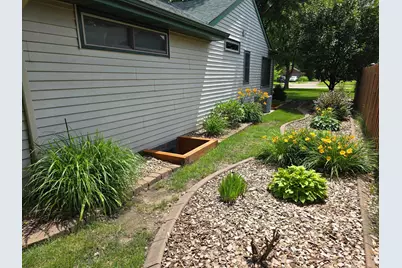 493 Wheelock Parkway W, Saint Paul, MN 55117 - Photo 52