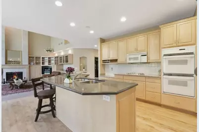 8217 W 93rd Street Circle, Bloomington, MN 55438 - Photo 4
