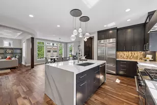633 Park St E, Wayzata, MN 55391 - Photo 10