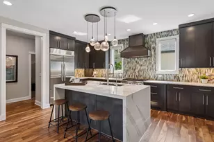 633 Park St E, Wayzata, MN 55391 - Photo 8