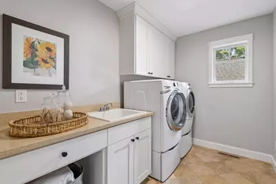 633 Park Street E, Wayzata, MN 55391 - Photo 20