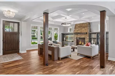 633 Park Street E, Wayzata, MN 55391 - Photo 2
