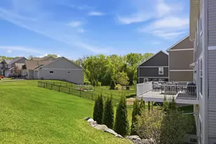 1088 Rosemary Ct, Chaska, MN 55318 - Photo 34