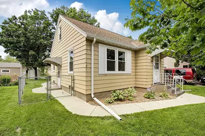 1049 16th Avenue S, Saint Cloud, MN 56301 - Photo 2