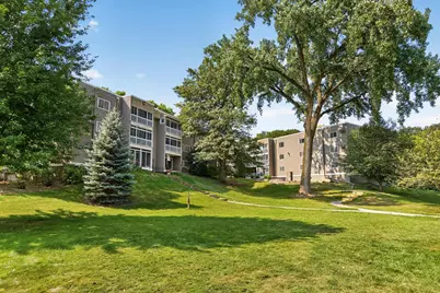 135 Viking Drive E #309, Little Canada, MN 55117 - Photo 18