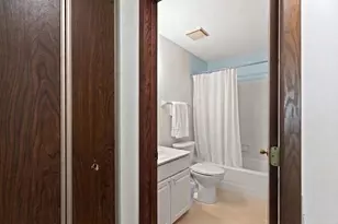 135 Viking Dr E, Little Canada, MN 55117 - Photo 10