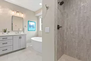 7036 Crowne Oak Rd, Eden Prairie, MN 55344 - Photo 20