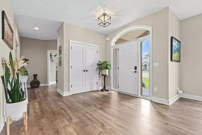 7036 Crowne Oak Road, Eden Prairie, MN 55344 - Photo 2