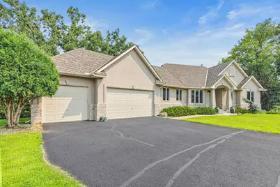7036 Crowne Oak Road, Eden Prairie, MN 55344 - Photo 38