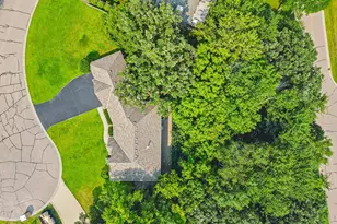 7036 Crowne Oak Rd, Eden Prairie, MN 55344 - Photo 48