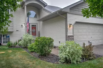 1384 Cedar Drive S, Cambridge, MN 55008 - Photo 2