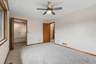 3276 Greenbrier St, Vadnais Heights, MN 55127 - Photo 16