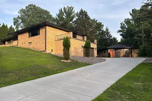 1472 Bridgeview Ave, Eagan, MN 55121 - Photo 1