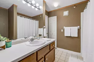 7605 Edinborough Way, Edina, MN 55435 - Photo 12