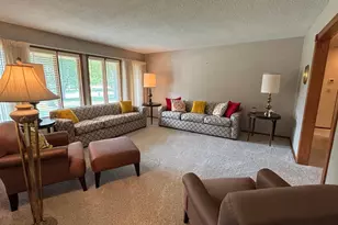 911 Oakmont Dr, Thief River Falls, MN 56701 - Photo 4