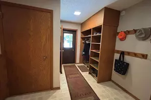 911 Oakmont Dr, Thief River Falls, MN 56701 - Photo 18
