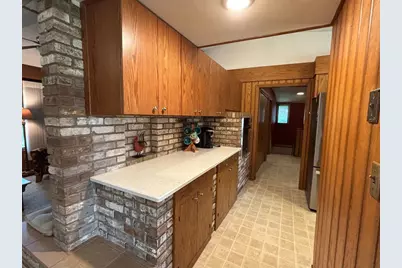 911 Oakmont Drive, Thief River Falls, MN 56701 - Photo 14