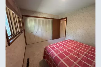 911 Oakmont Drive, Thief River Falls, MN 56701 - Photo 32