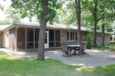 911 Oakmont Drive, Thief River Falls, MN 56701 - Photo 2