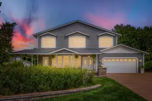 8664 Xenium Ln N, Maple Grove, MN 55369 - Photo 2