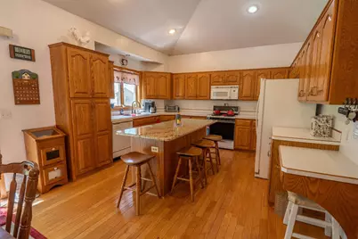 20810 Parkfield Avenue, Jordan, MN 55352 - Photo 2