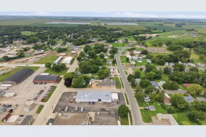 290 1st Avenue NE, Wells, MN 56097 - Photo 34