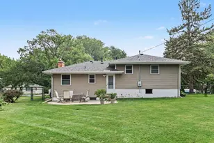 1333 Valders Ave N, Golden Valley, MN 55427 - Photo 8